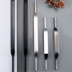 Cabinet handle