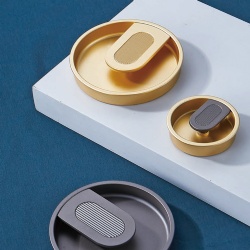 Cabinet handle