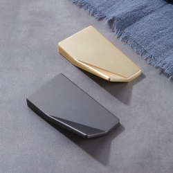 Cabinet handle