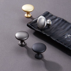 Cabinet handle